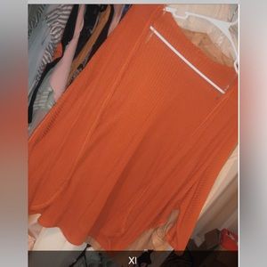 Women’s burnt orange cardigan size xl worn once. Excellent condition